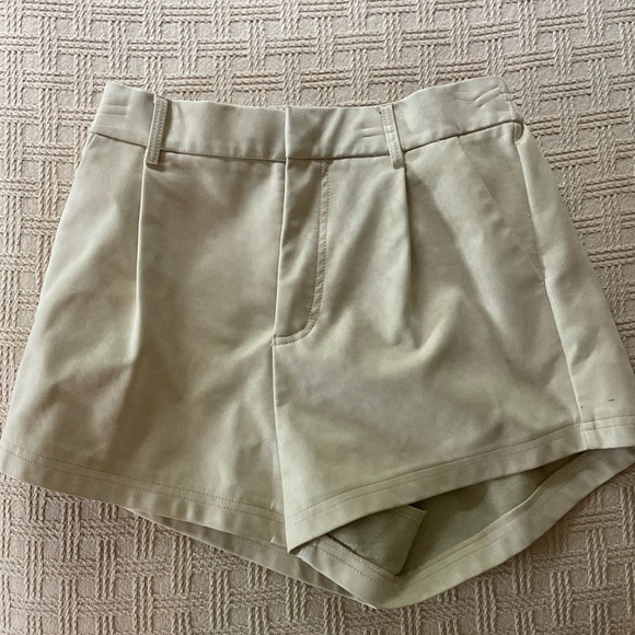 cream free people shorts - Picture 1 of 6